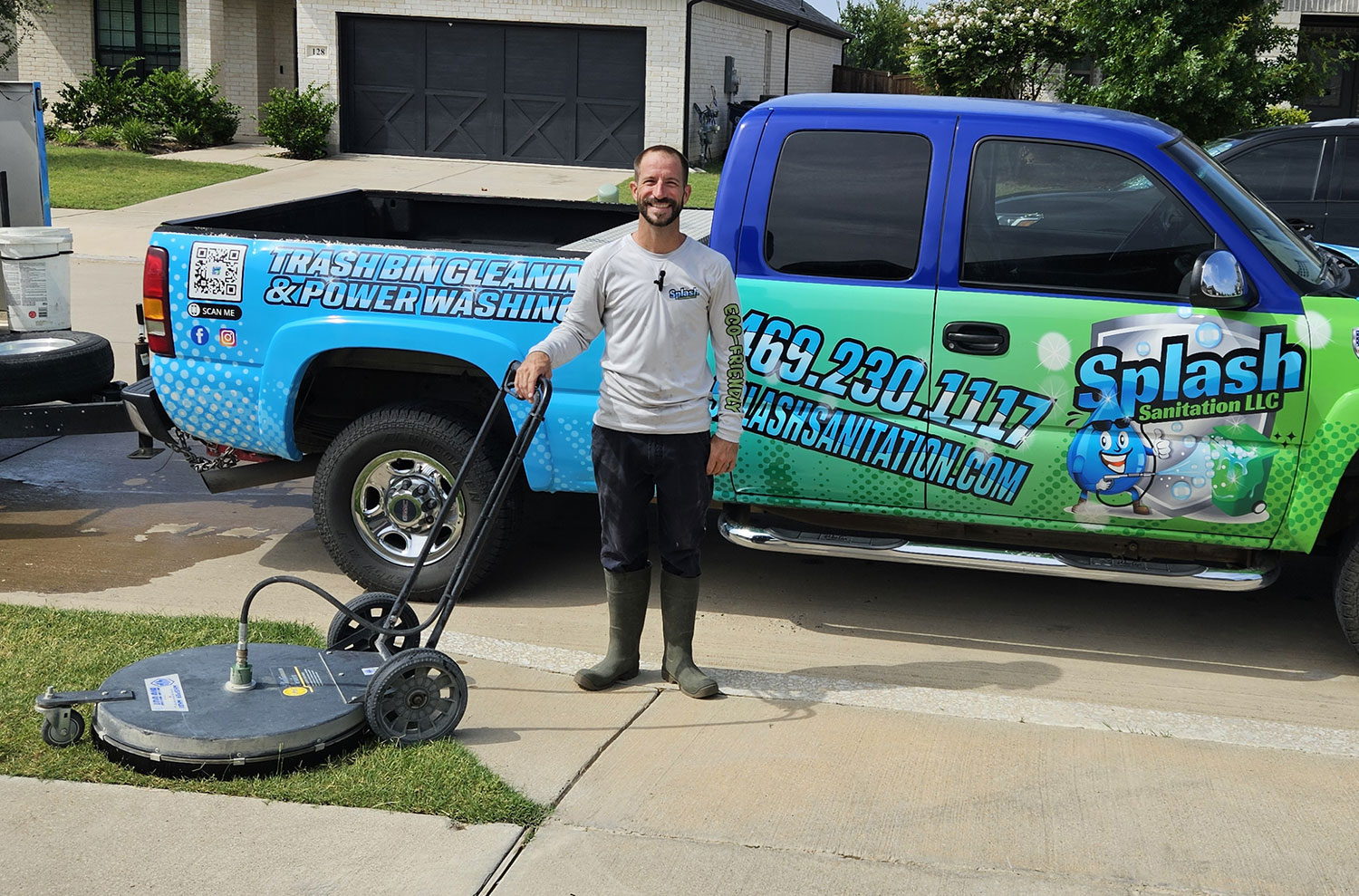 Splash Sanitation exterior cleaning services in North Texas